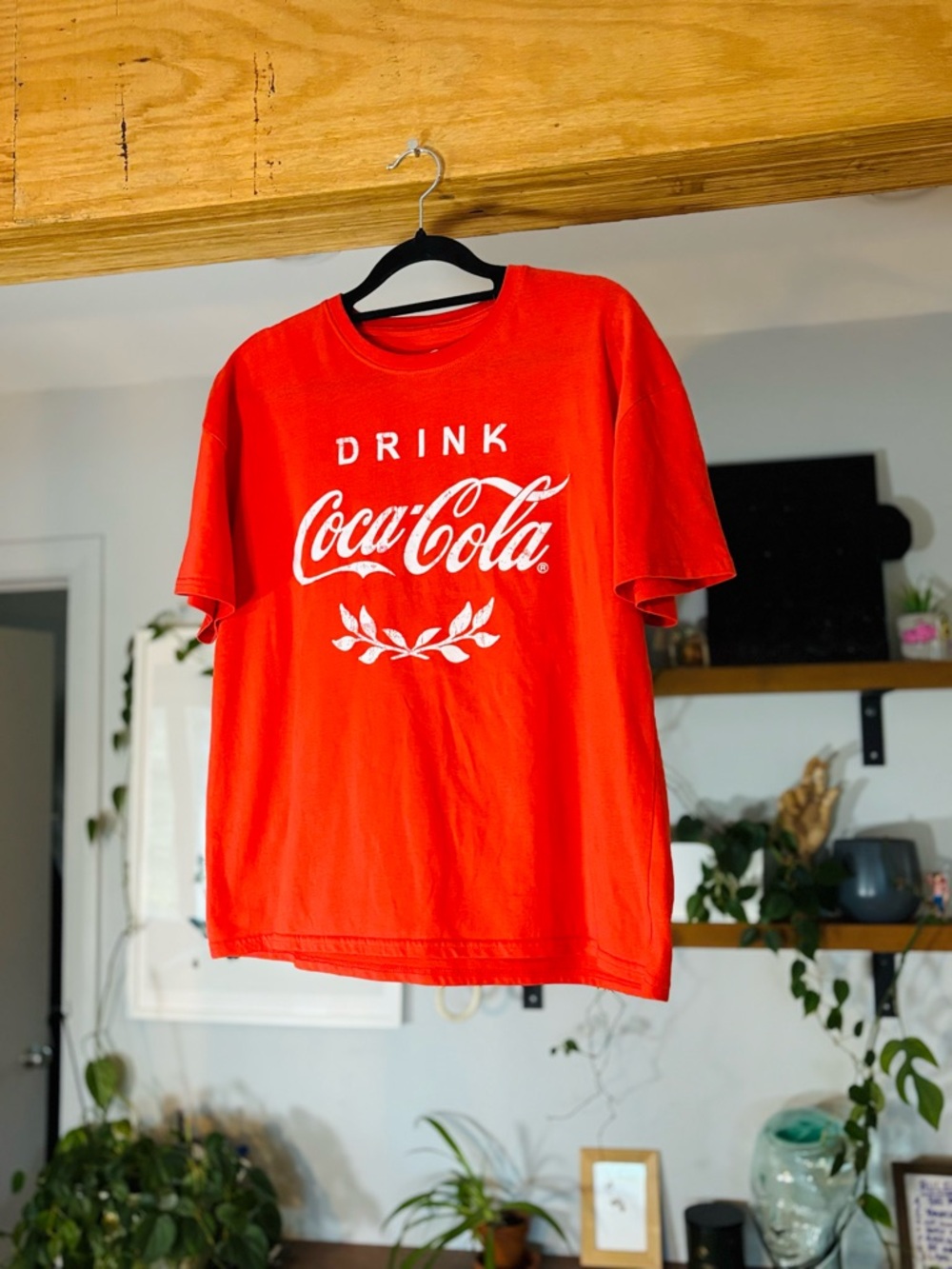 ✨ Coca-Cola Vintage Logo Tee – New Without Tags ✨